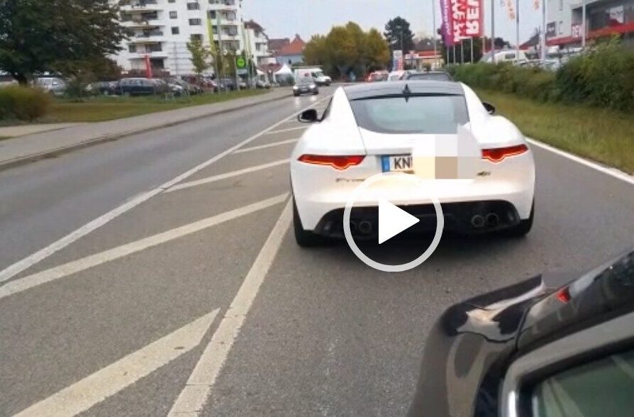 dröhnend lautes Fahrzeug